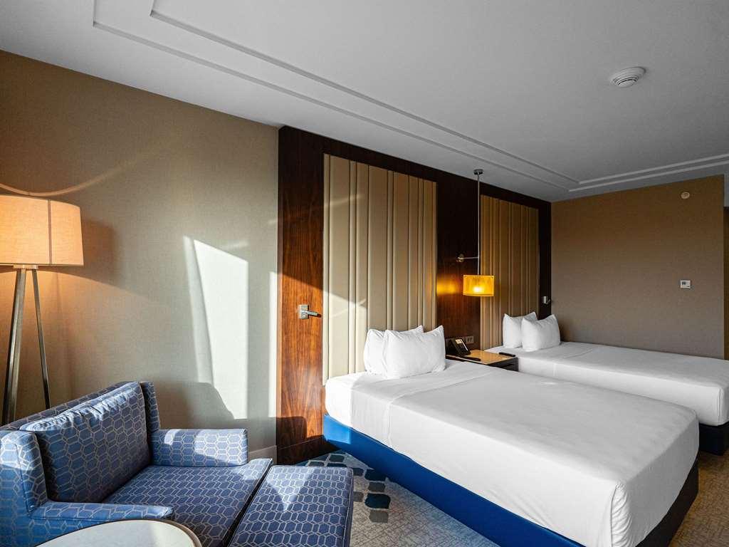 Moevenpick Hotel طشقند الغرفة الصورة