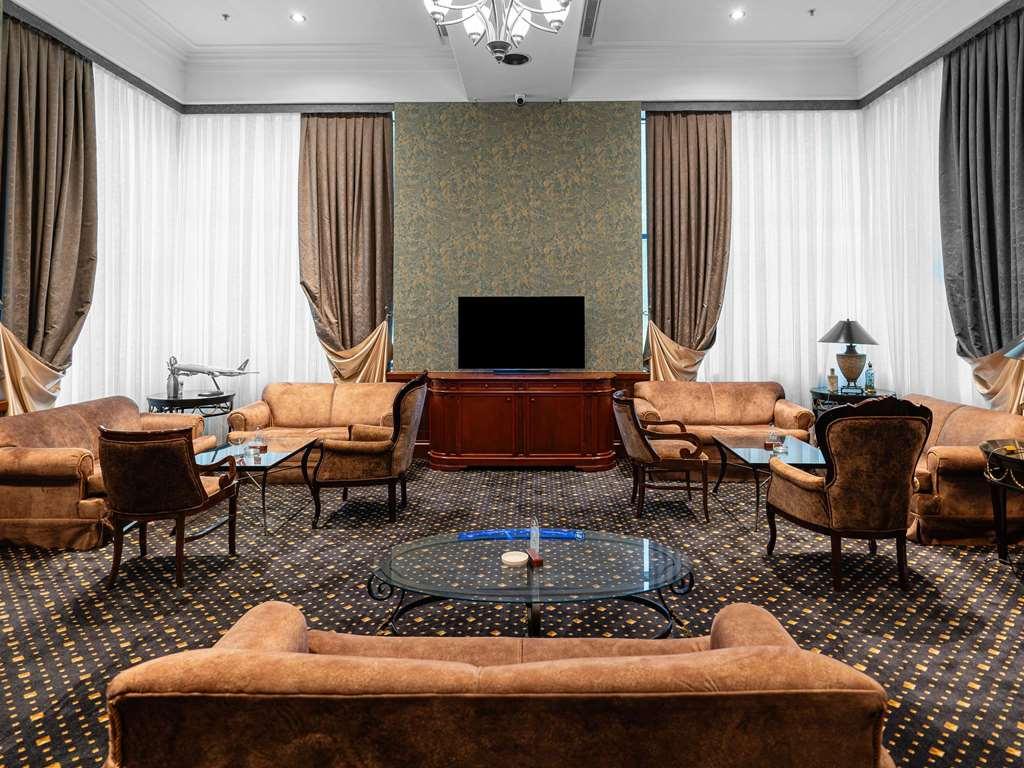 Moevenpick Hotel طشقند المطعم الصورة